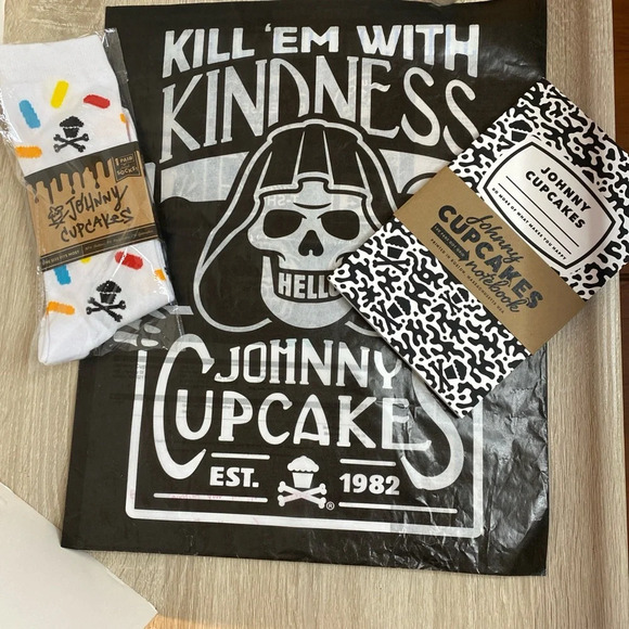 NWT Johnny Cupcakes Notebook - Picture 3 of 4